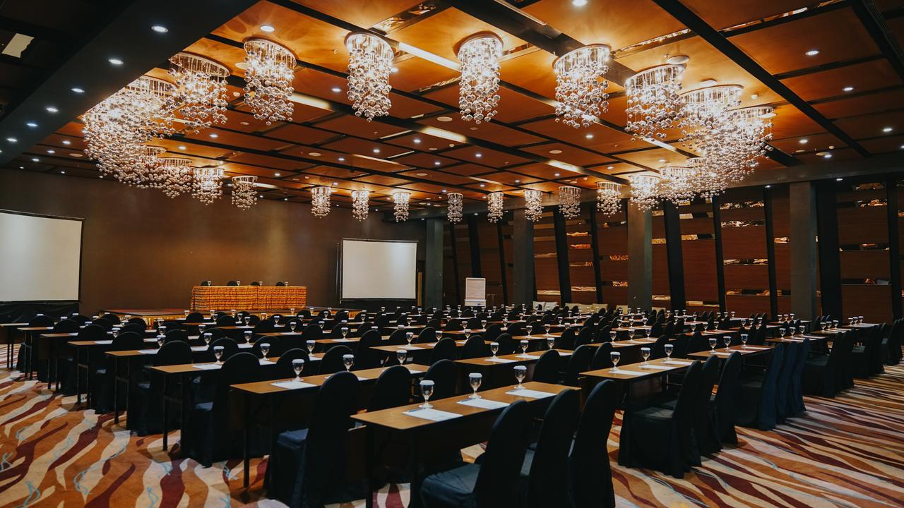 Novotel Banjarmasin Airport Banjarbaru Экстерьер фото